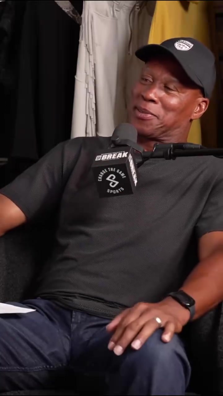 布莱恩肖选历史最佳首发阵容魔术师乔丹伯德邓肯奥尼尔