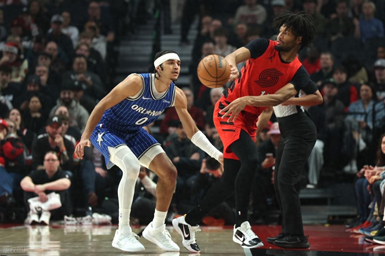 填满数据栏！杨瀚森登场砍4+2+2+1+1 开拓者不敌魔术