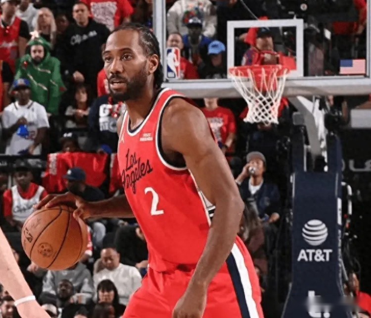 快船大胜火箭！伦纳德哈登合砍70分，科林斯回暖，没祖巴茨真行！